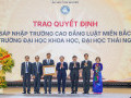 Trao Quyết định sáp nhập trường CĐ Luật Miền Bắc vào trường Đại học khoa học, Đại học Thái Nguyên